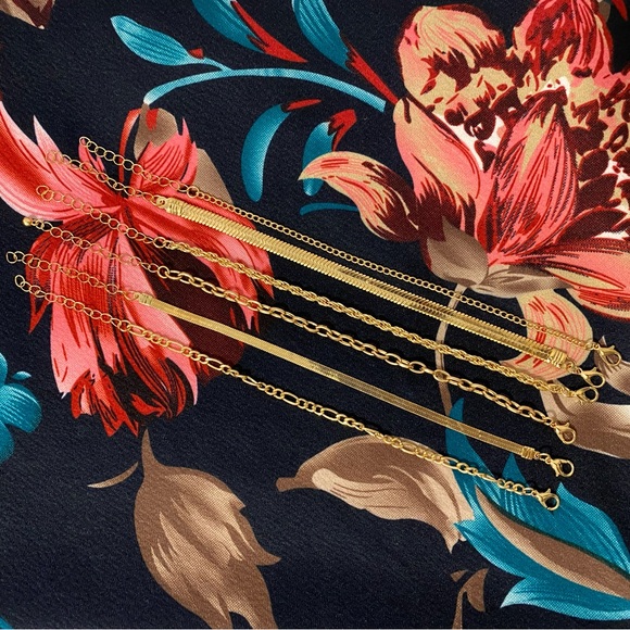 Reserved for M 💖 Gold Tone, Stackable Bracelets (Herringbone, Snake) (Set of 6) - Picture 6 of 6